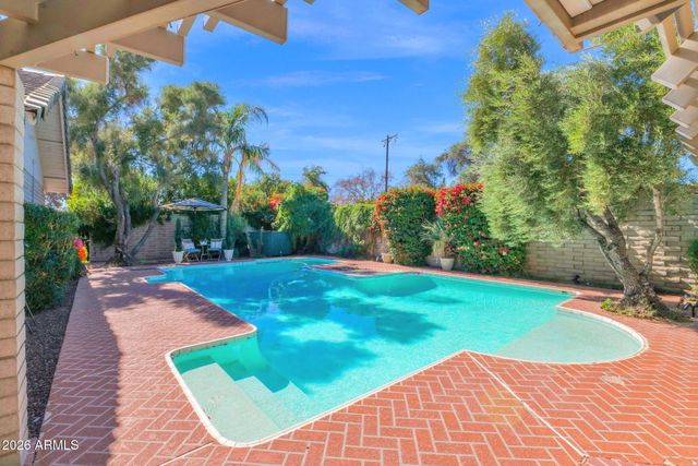 7502 N 10TH Street, Phoenix, AZ 85020