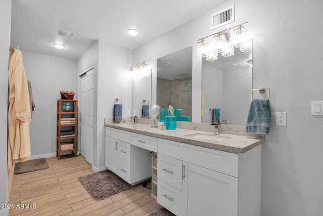 7502 N 10TH Street, Phoenix, AZ 85020