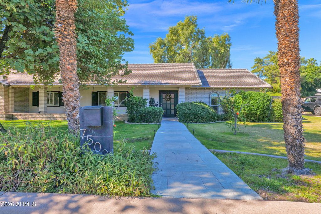 7502 N 10TH Street, Phoenix, AZ 85020
