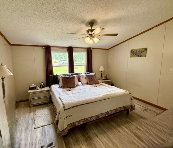42 Paradise Hills Ln, Lebanon, TN 37090
