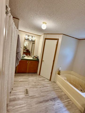 42 Paradise Hills Ln, Lebanon, TN 37090