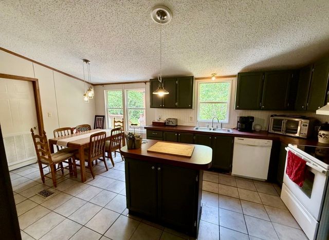 42 Paradise Hills Ln, Lebanon, TN 37090