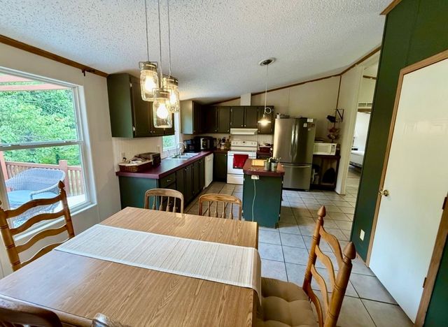 42 Paradise Hills Ln, Lebanon, TN 37090
