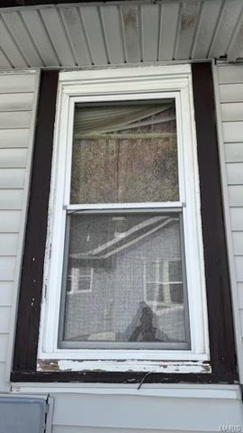 8109 Allen Avenue, St Louis, MO 63114