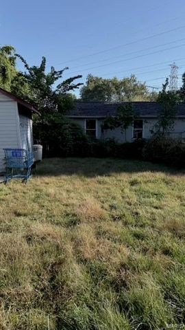 8109 Allen Avenue, St Louis, MO 63114