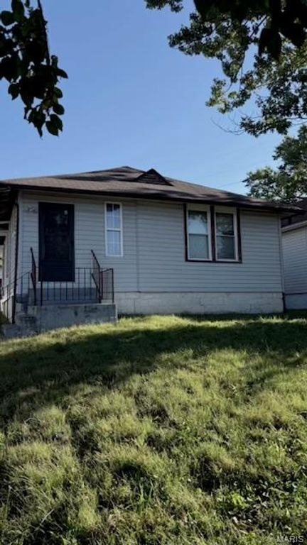 8109 Allen Avenue, St Louis, MO 63114