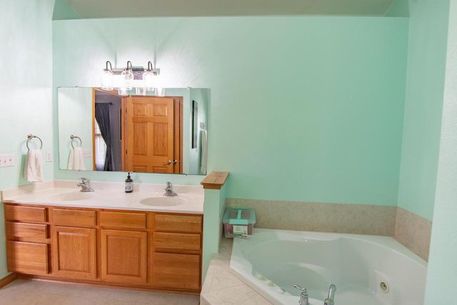 2425 11th PLACE #1002, Kenosha, WI 53140