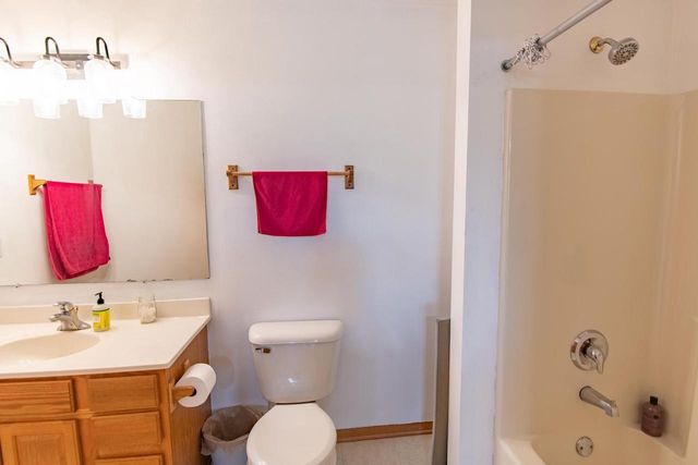 2425 11th PLACE #1002, Kenosha, WI 53140