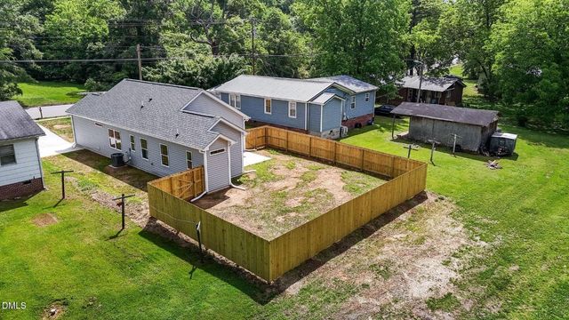 1250 Chase Street, Burlington, NC 27217