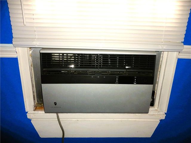 1858 Martin Place, Mobile, AL 36617