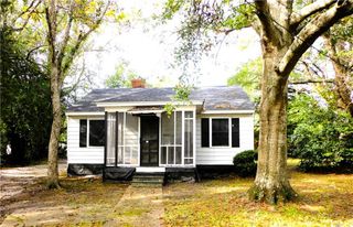 1858 Martin Place, Mobile, AL 36617