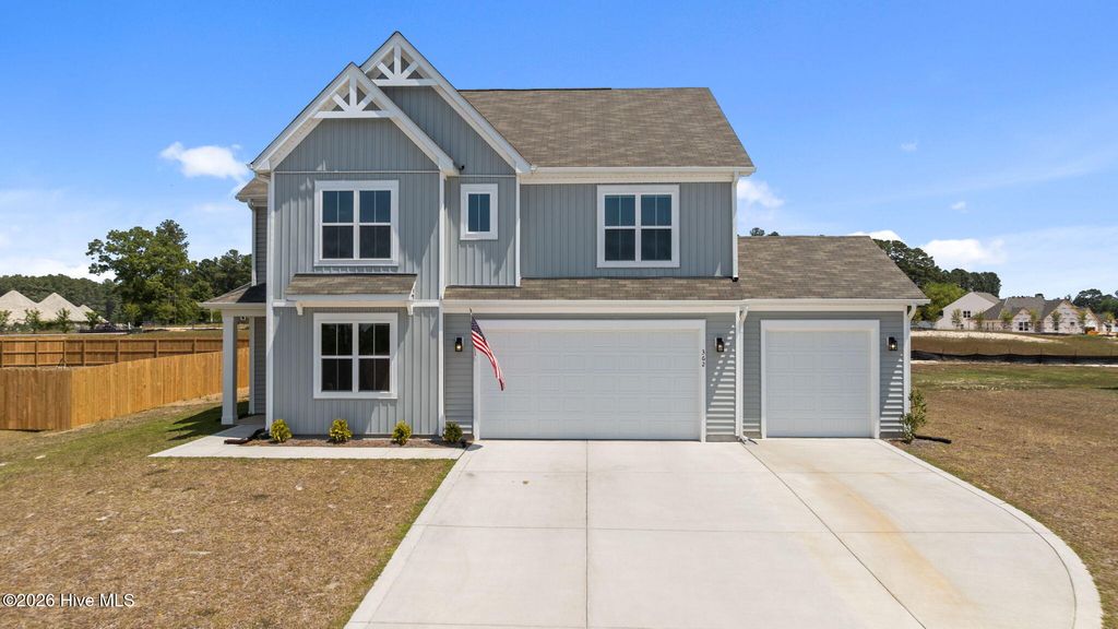 362 Summer Wind Way, Aberdeen, NC 28315
