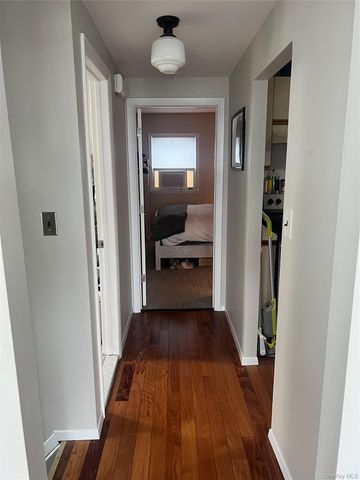 103 Florida Street Upper, Long Beach, NY 11561