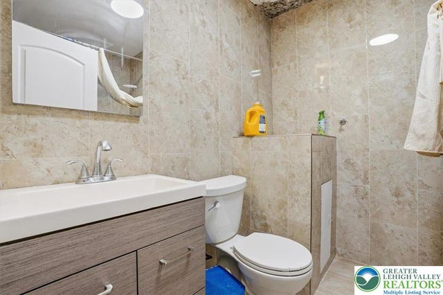 2589 Wigwam Park Road, Stroud Twp, PA 18301