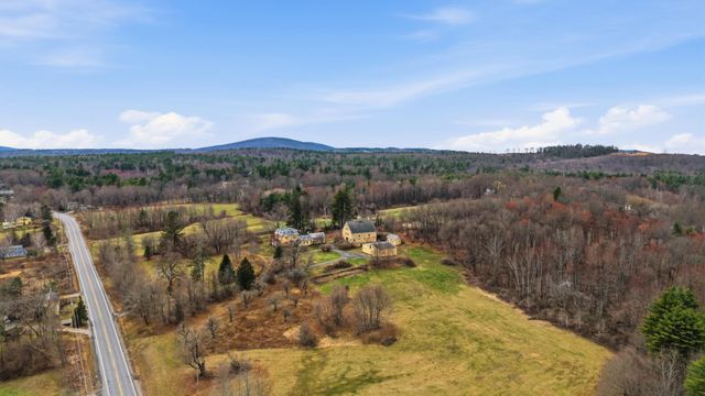 117 New Boston Road, Bedford, NH 03110