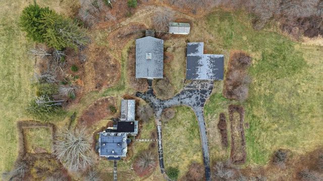 117 New Boston Road, Bedford, NH 03110