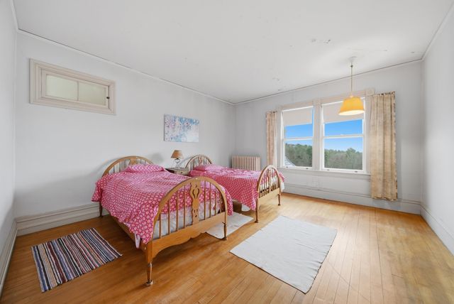 117 New Boston Road, Bedford, NH 03110