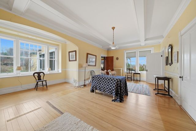 117 New Boston Road, Bedford, NH 03110