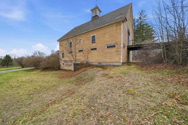 117 New Boston Road, Bedford, NH 03110