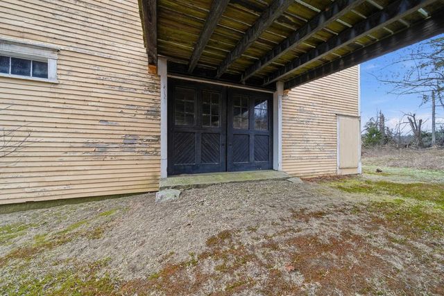 117 New Boston Road, Bedford, NH 03110