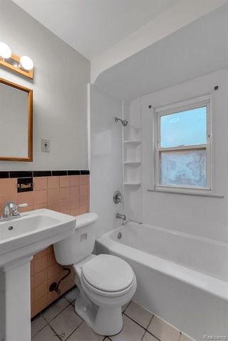 1133 Mill Street, Lincoln Park, MI 48146