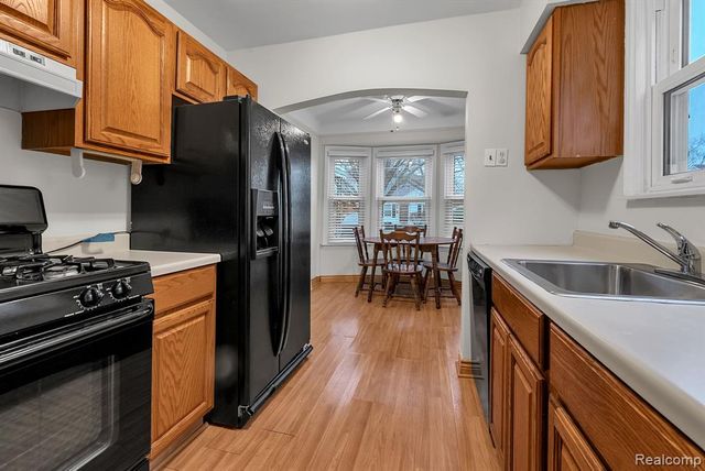 1133 Mill Street, Lincoln Park, MI 48146