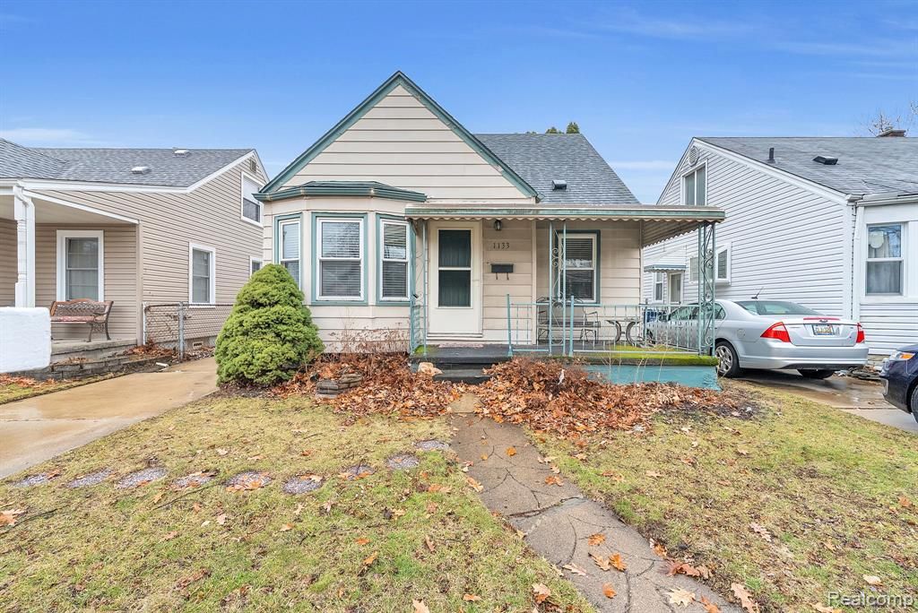 1133 Mill Street, Lincoln Park, MI 48146