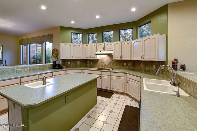 4209 S Emelita Drive, Green Valley, AZ 85622