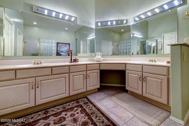 4209 S Emelita Drive, Green Valley, AZ 85622