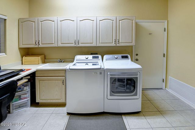 4209 S Emelita Drive, Green Valley, AZ 85622