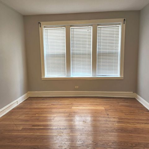 3015 W Armitage Avenue 2E, Chicago, IL 60647
