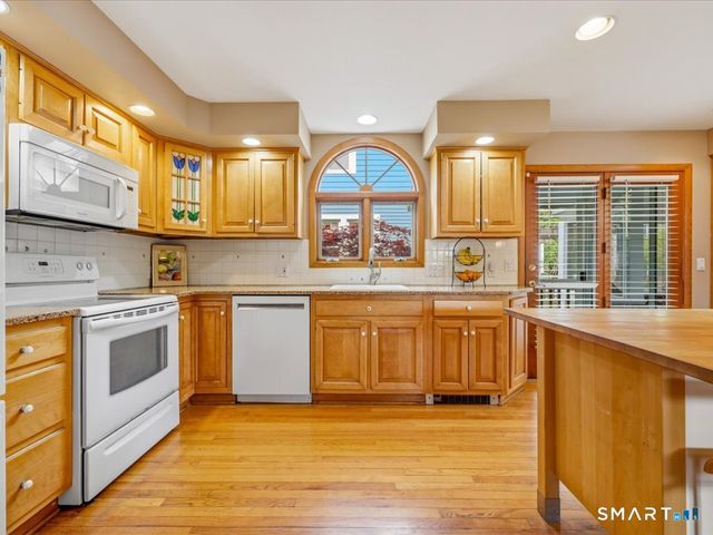 200 Alston Avenue, New Haven, CT 06515