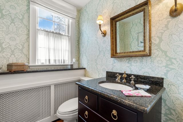 800 High St., Dedham, MA 02026