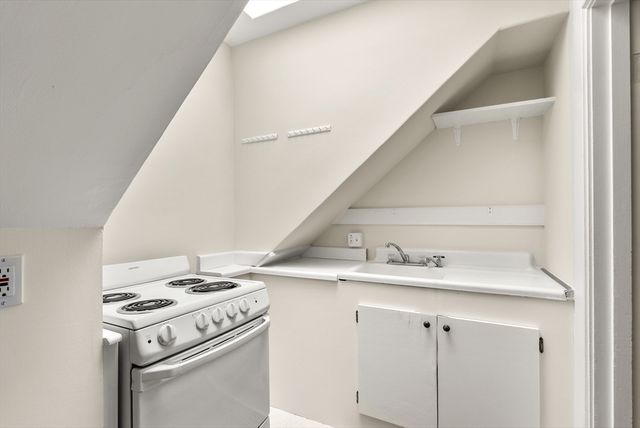 800 High St., Dedham, MA 02026