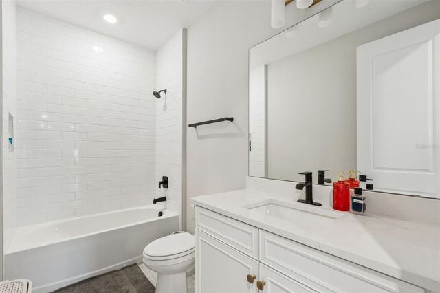 16139 VOLTERRA POINT, Montverde, FL 34756