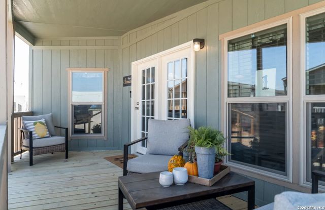 4908 WATERWOOD PASS DR, Elmendorf, TX 78112