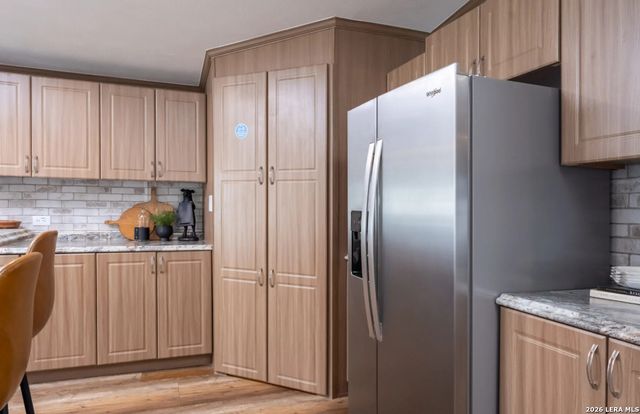 4908 WATERWOOD PASS DR, Elmendorf, TX 78112