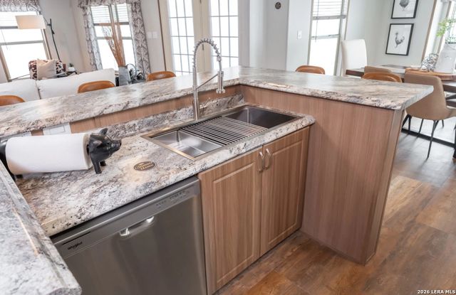 4908 WATERWOOD PASS DR, Elmendorf, TX 78112