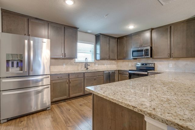 464 Pine Street, Burleson, TX 76028