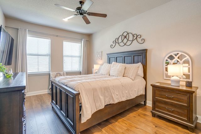 464 Pine Street, Burleson, TX 76028