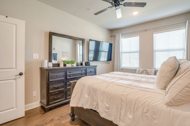 464 Pine Street, Burleson, TX 76028
