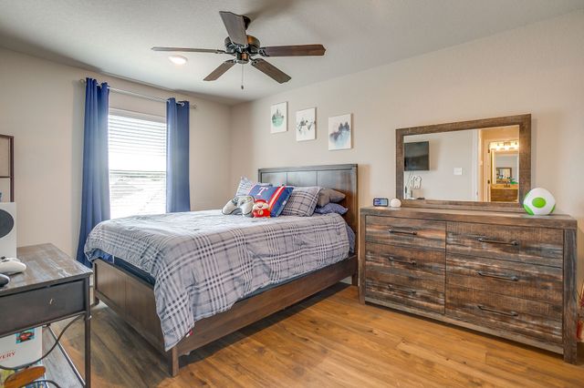 464 Pine Street, Burleson, TX 76028