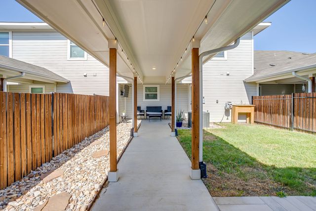 464 Pine Street, Burleson, TX 76028