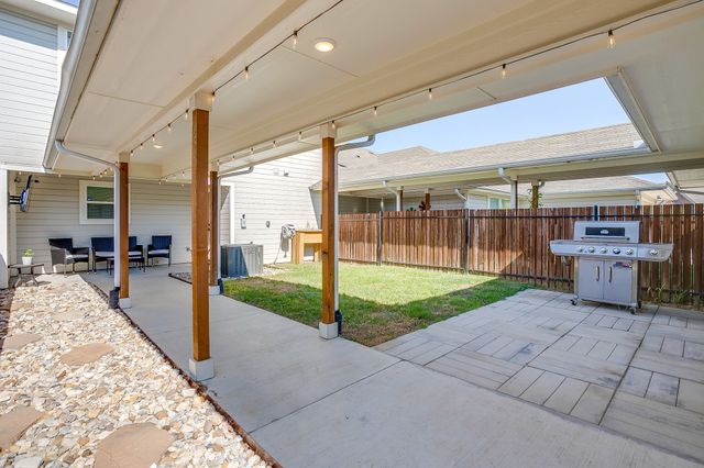 464 Pine Street, Burleson, TX 76028