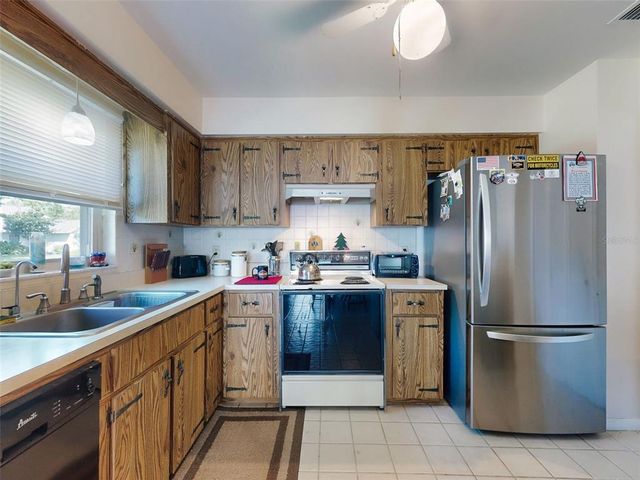 2218 ORANGE TREE DRIVE, Edgewater, FL 32141