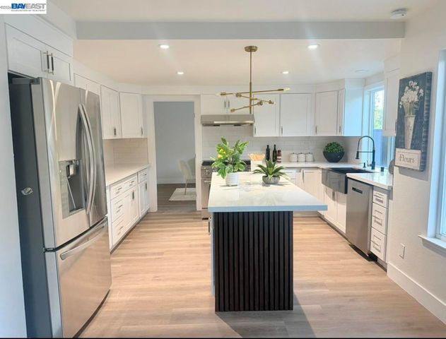 3208 Touriga Dr, Pleasanton, CA 94566