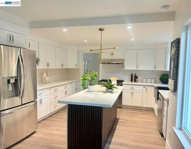 3208 Touriga Dr, Pleasanton, CA 94566