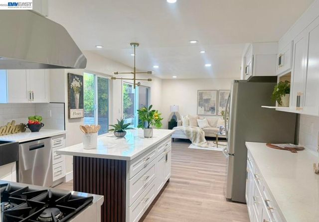 3208 Touriga Dr, Pleasanton, CA 94566