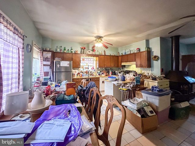 580 ELKDALE RD, Lincoln University, PA 19352