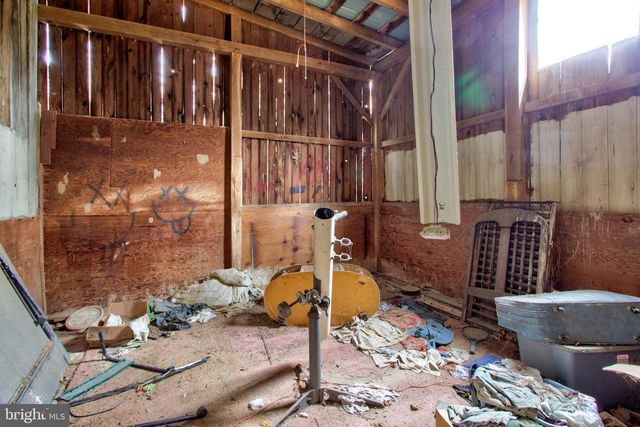 580 ELKDALE RD, Lincoln University, PA 19352